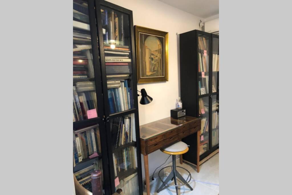 Exarcheia: Independent Ground Floor House. Atenas Exterior foto